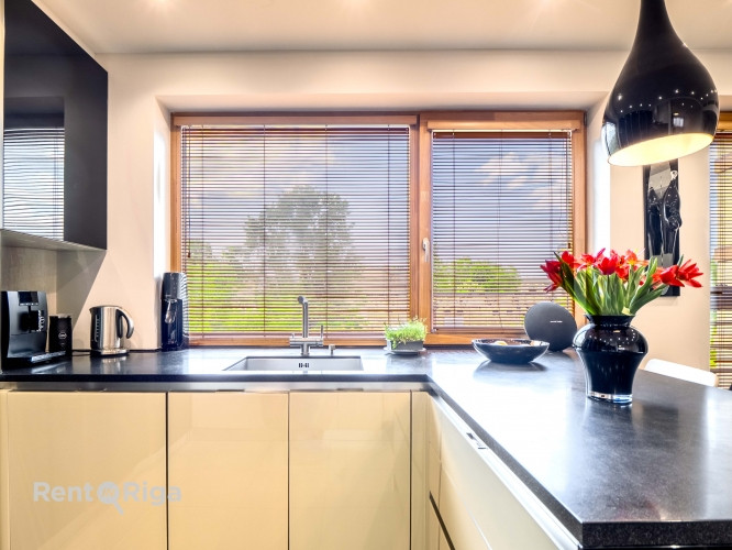 Bright and cozy 4-room apartment in residential project in the city center.  Great and quiet locatio Рига - изображение 6
