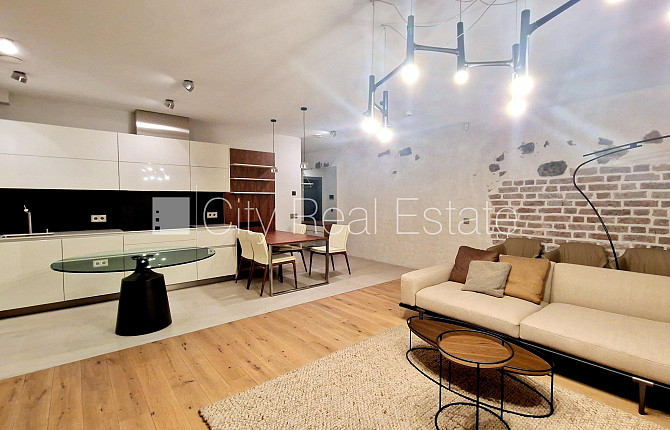Renovēta māja, slēgts pagalms, ir lifts, augstie griesti, centrālā apkure, pilnā apdare, Rīga - foto 16