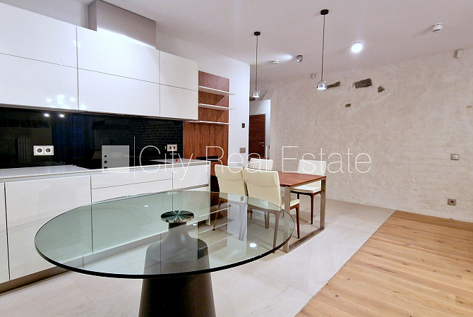 Renovēta māja, slēgts pagalms, ir lifts, augstie griesti, centrālā apkure, pilnā apdare, Rīga - foto 17
