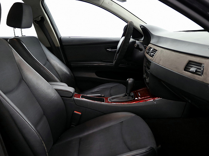 BMW 320 Touring Business ATM 2.0 D 120kW Таллин - изображение 6