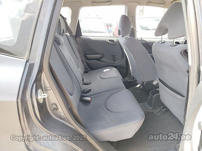 Honda Jazz Elegance Facelift ATM 1.3 61kW Tallina - foto 7