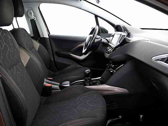 Peugeot 2008 Elegance 1.2 60kW Таллин