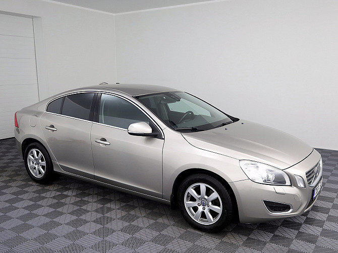 Volvo S60 Momentum ATM 2.0 177kW Таллин - изображение 1