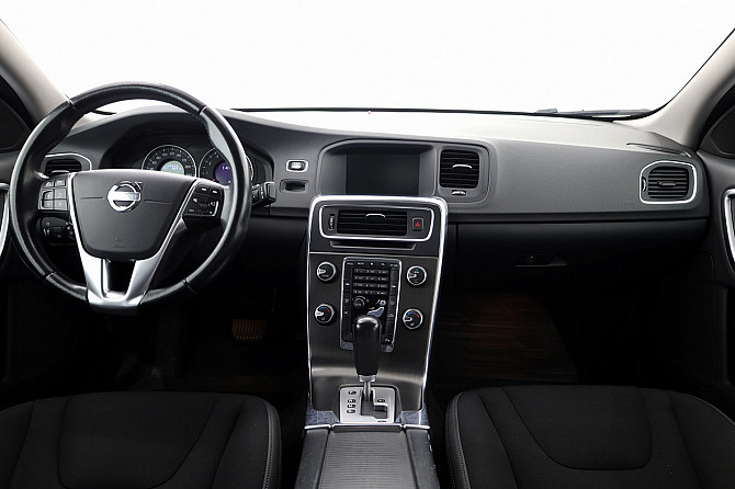 Volvo S60 Momentum ATM 2.0 177kW Таллин - изображение 5