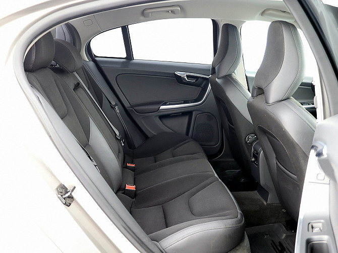Volvo S60 Momentum ATM 2.0 177kW Таллин - изображение 7