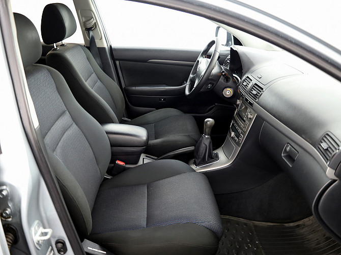 Toyota Avensis Linea Sol Facelift 2.0 108kW Tallina - foto 6