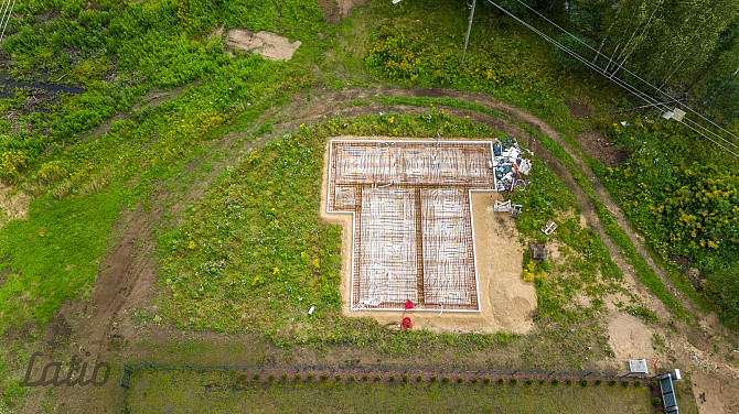 Pārdod zemesgabalu ar vienstāvu privātmājas projektu (ir būvatļauja) un pamatiem - ir Rīgas rajons - foto 4