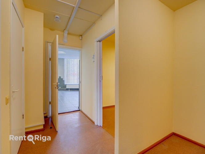 Tirdzniecības telpas nomai Purvciemā, Deglavas ielā 52  Platība: 51 m  Telpu plānojums: + Rīga - foto 6