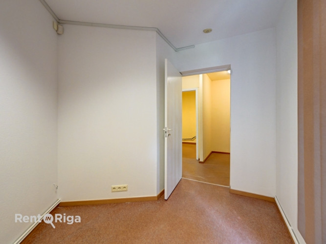 Tirdzniecības telpas nomai Purvciemā, Deglavas ielā 52  Platība: 51 m  Telpu plānojums: + Rīga - foto 7