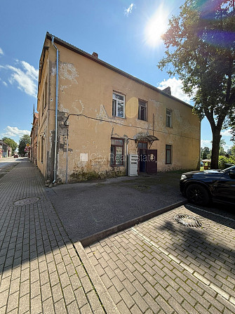 Tiek pārdots namīpašums Jaunjelgavas pilsētas centrā, kas sastāv no 7 dzīvokļiem. Lielisks Jaunjelgava - foto 12