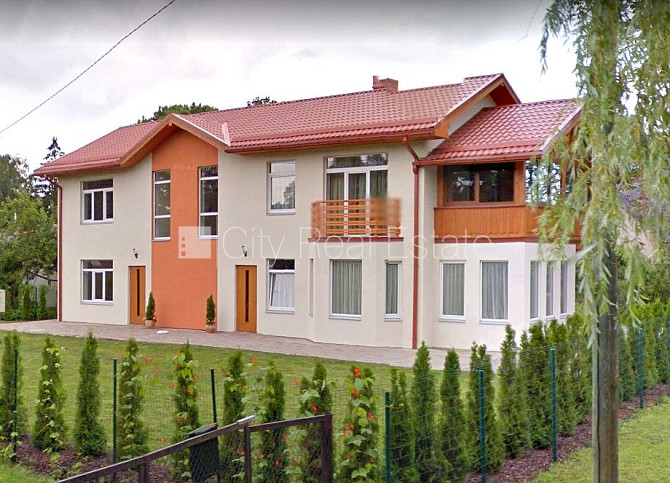Privātmāja, labiekārtota apzaļumota teritorija, bruģēts piebraucamais ceļš, teritorijas Jūrmala - foto 18