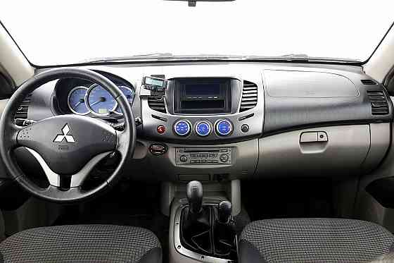 Mitsubishi L200 Pickup 4x4 2.5 Di-D 123kW Таллин