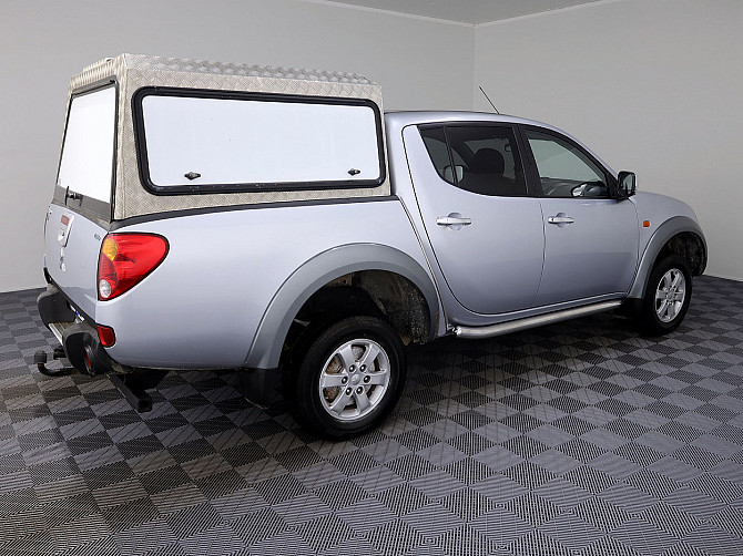 Mitsubishi L200 Pickup 4x4 2.5 Di-D 123kW Таллин - изображение 3