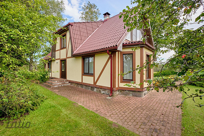 Pārdod īpašumu Vidzemē, Cēsu novadā, pie Zaubes
Piedāvājumā plaša dzīvojamā māja Cēsis un Cēsu novads - foto 1