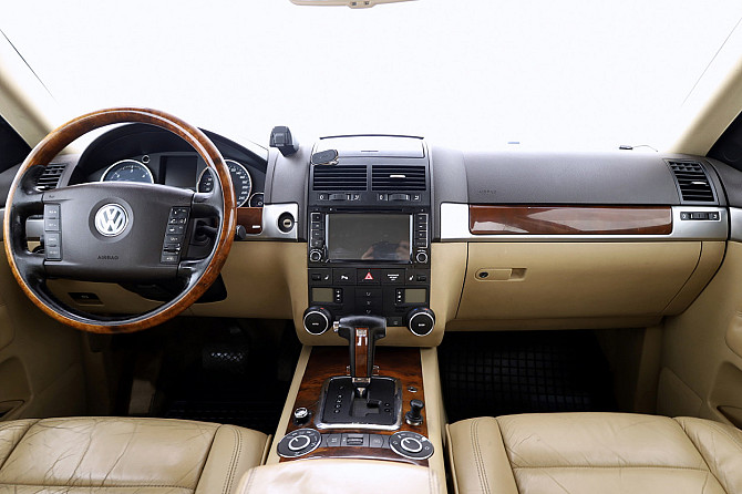 Volkswagen Touareg Highline ATM 2.5 TDI 128kW Таллин - изображение 5