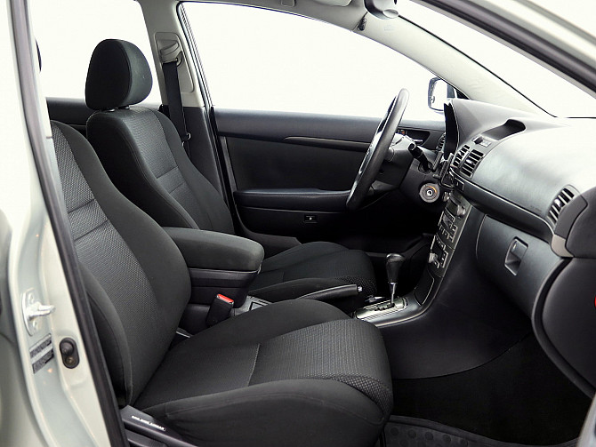 Toyota Avensis Linea Sol ATM 2.0 108kW Таллин - изображение 6