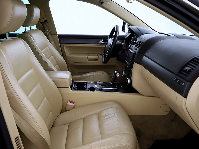Volkswagen Touareg Highline ATM 3.0 TDI 165kW Tallina - foto 6