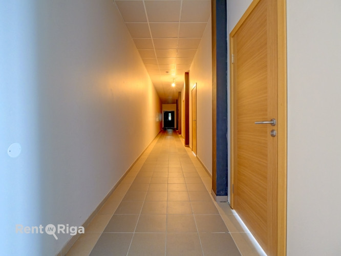 Neliels birojs ar divām darba zonām nomai Brasas tilta rajonā, Tēraudlietuves ielā 22. Rīga - foto 6