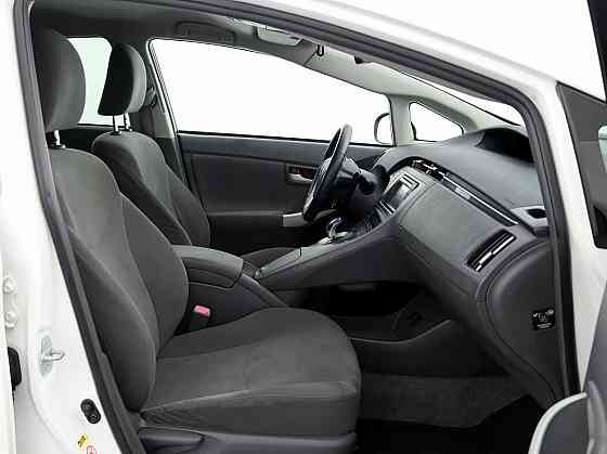 Toyota Prius Facelift 1.8 73kW Таллин