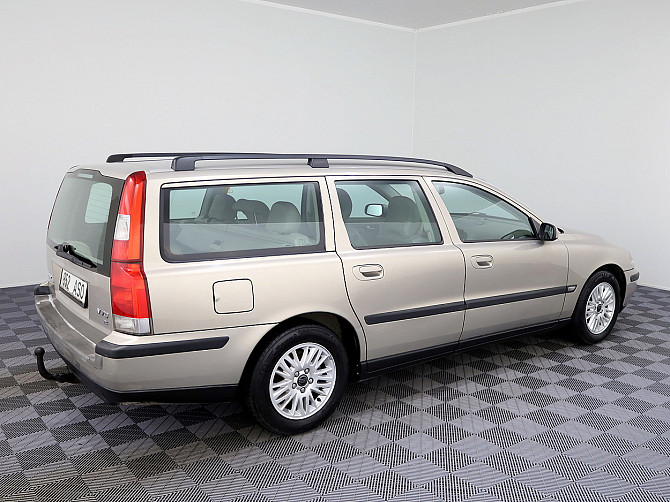 Volvo V70 Estate 2.4 125kW Tallina - foto 1