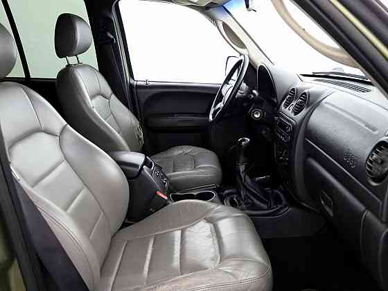 Jeep Cherokee Limited 4x4 2.5 TD4 105kW Tallina