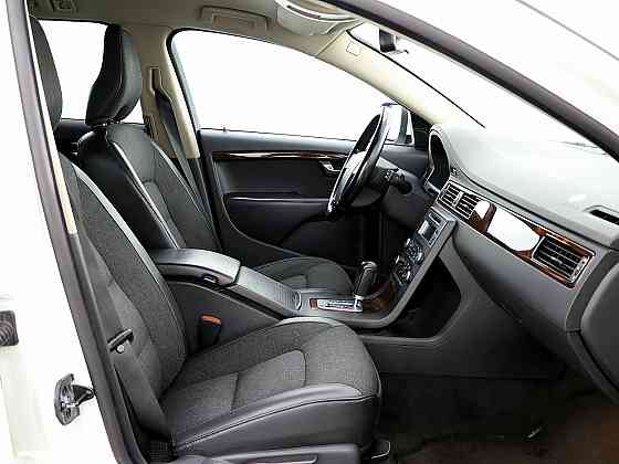 Volvo XC70 Summum ATM 2.4 D5 136kW Tallina