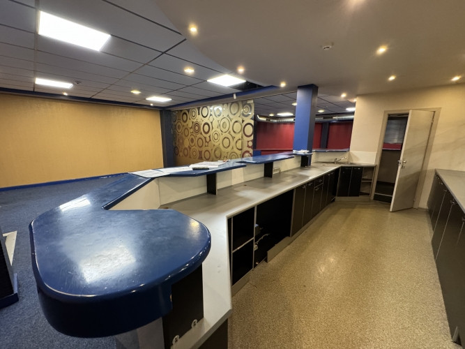Retail Premises in Pļavnieki  Located on the 1st floor  Total area includes a sales hall, utility ro Рига - изображение 5