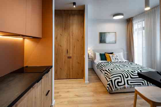 A modern and meticulously designed studio apartment is available for reservation at Ernesta Birzniek Rīga