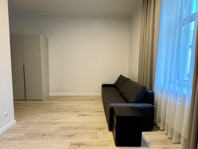 Mēbelēts Studio dzīvoklis Rīgas Centrā.  Tas atrodās restaurētā vēsturiskā jūgendstila Rīga - foto 7
