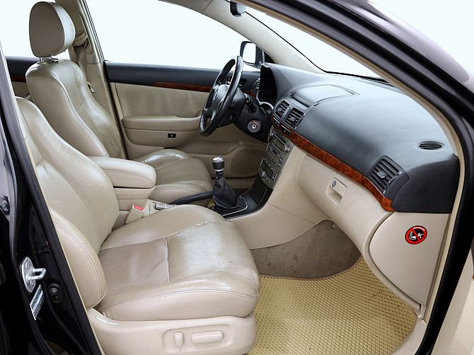 Toyota Avensis Luxury 2.2 D4D 130kW Tallina - foto 6