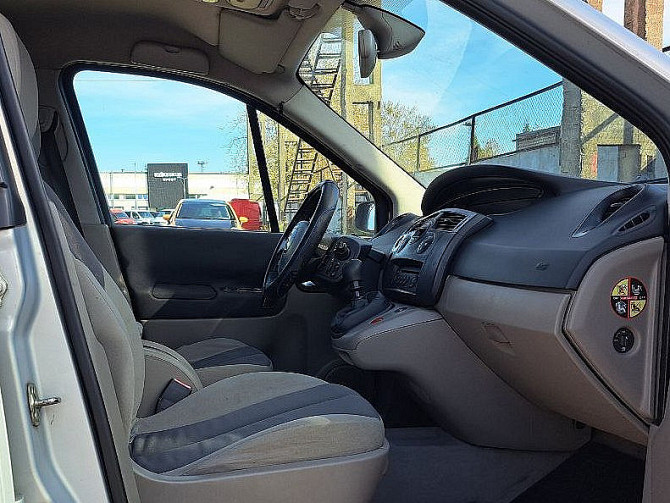 Renault Scenic Comfort 1.9 dCi 88kW Таллин - изображение 6