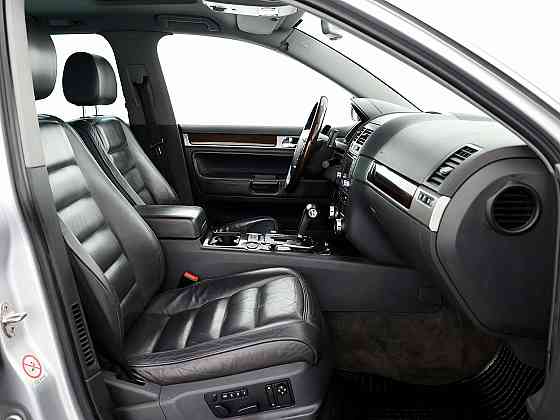 Volkswagen Touareg Highline ATM 2.5 TDI 128kW Таллин