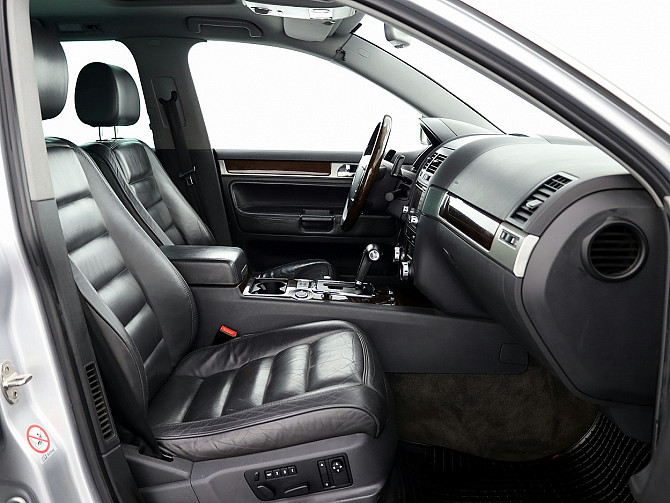 Volkswagen Touareg Highline ATM 2.5 TDI 128kW Таллин - изображение 6