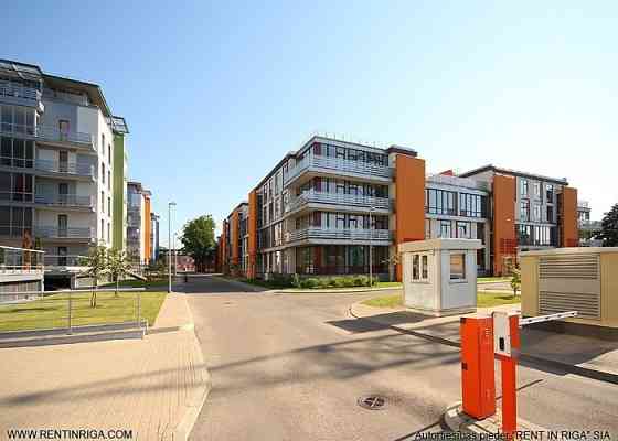 Продаётся 3-комнатная квартира в новом проекте VARAVĪKSNES NAMI  Светлая, уютная и Rīga