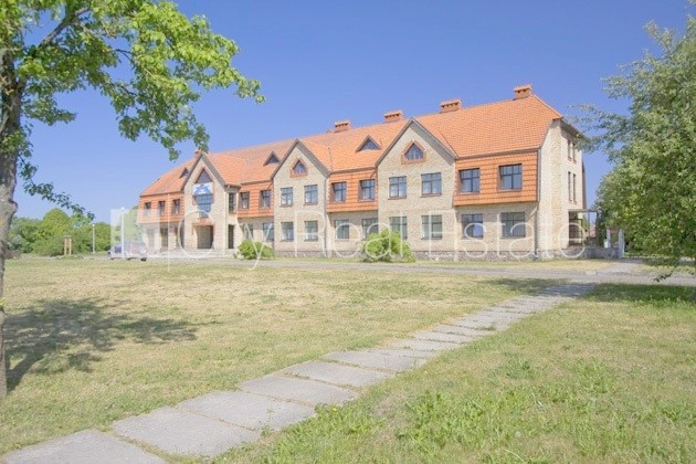Viesu māja, renovēta māja, nomainītas inženierkomunikācijas, ķieģeļu mūra sienas, Talsi un Talsu novads - foto 2