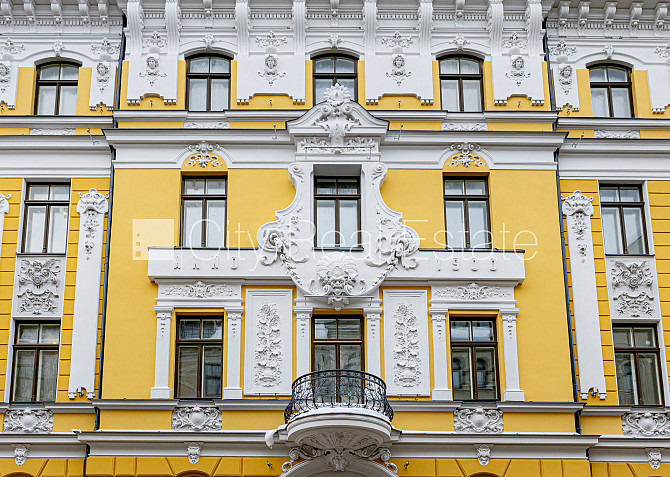 Fasādes māja, renovēta māja, uzstādīti saules enerģijas paneļi, slēgts pagalms, pazemes Rīga - foto 18