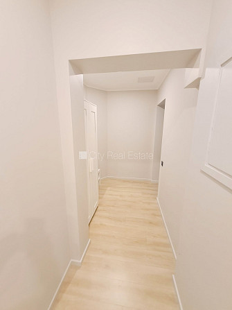 Pagalma ēka, renovēta māja, slēgts pagalms, ieeja no ielas un pagalma, ir lifts, kāpņu telpa Rīga - foto 10