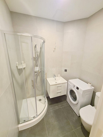 Pagalma ēka, renovēta māja, slēgts pagalms, ieeja no ielas un pagalma, ir lifts, kāpņu telpa Rīga - foto 13