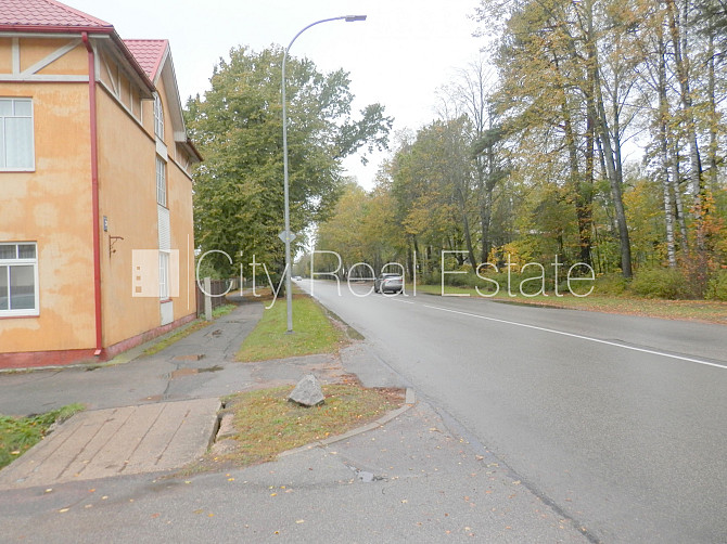 Jaunceltne, labiekārtota apzaļumota teritorija, slēgta teritorija, teritorijas iebrauktuves Jūrmala - foto 5
