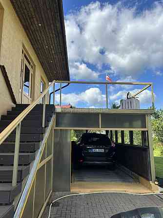 Земля в собственности, металическое покрытие крыши, стены из газобетонных Madona un Madonas novads