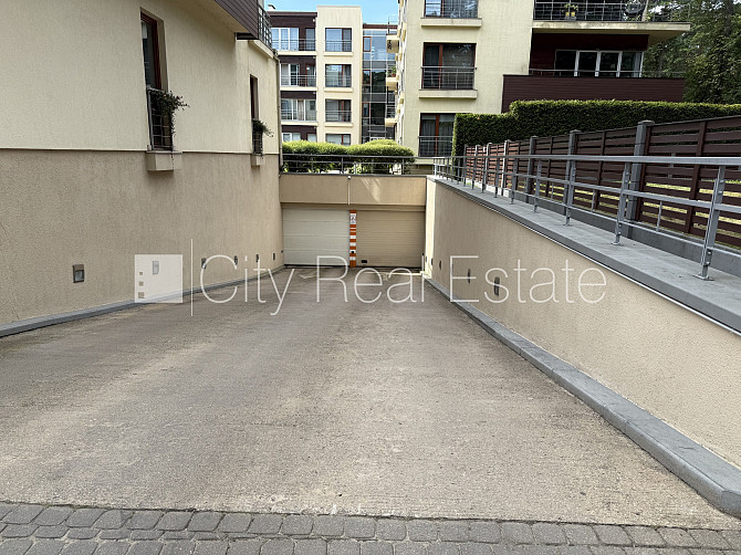 Projekts - Jūras Pils, garāžas vārti aprīkoti ar automatizētu atvēršanās un aizvēršanās Jūrmala - foto 3