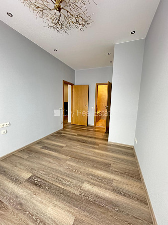 Projekts - Tomsona terases 2, pazemes autostāvvieta, ir lifts, terase 9,2 m2, guļamistabu skaits Rīga - foto 10