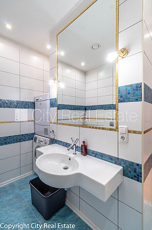 Projekts - Vīlandes Nams, fasādes māja, restaurēta māja, ir lifts, kāpņu telpa pēc Rīga - foto 15