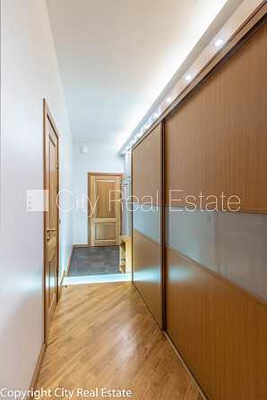 Projekts - Vīlandes Nams, fasādes māja, restaurēta māja, ir lifts, kāpņu telpa pēc Rīga - foto 14