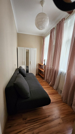 Pagalma māja, slēgts pagalms, ieeja no pagalma, logi vērsti uz pagalma pusi, guļamistabu skaits Rīga - foto 8