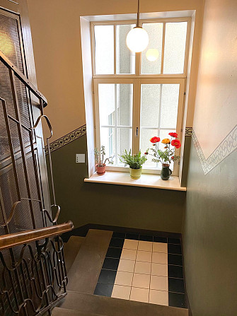 Renovēta māja, pagrabstāvā pieejama noliktava 2.6 m2, ieeja no ielas, ir lifts, istabas Rīga - foto 13