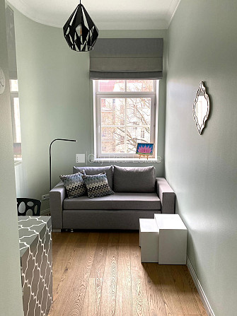 Renovēta māja, pagrabstāvā pieejama noliktava 2.6 m2, ieeja no ielas, ir lifts, istabas Rīga - foto 10