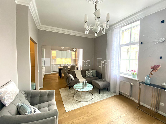 Renovēta māja, pagrabstāvā pieejama noliktava 2.6 m2, ieeja no ielas, ir lifts, istabas Rīga - foto 2