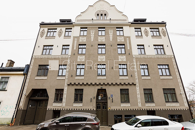 Renovēta māja, labiekārtota apzaļumota teritorija, slēgts pagalms, vieta automašīnai, ieeja Rīga - foto 19