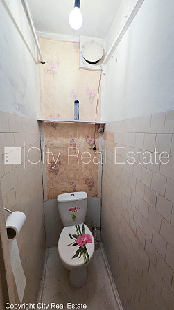 Kāpņu telpa pēc kosmētiskā remonta, lodžija, istabas izolētas 2 gab., centrālā apkure, Rīga - foto 18